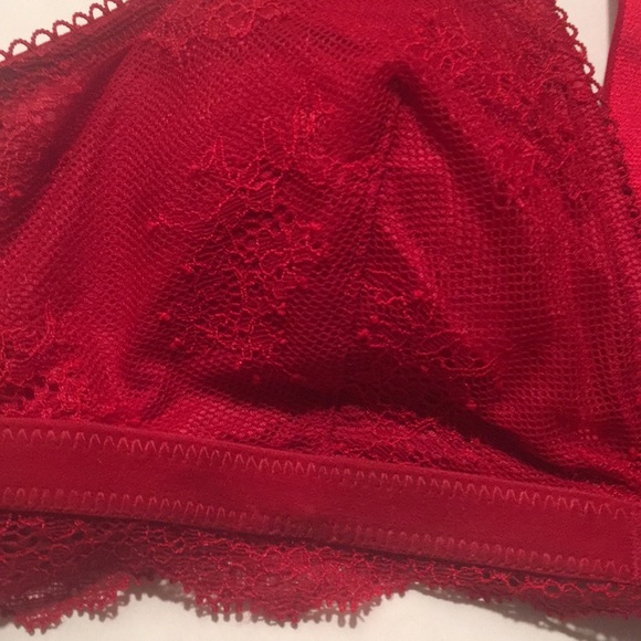 Victoria’s Secret Front Close Bralette - Picture 2 of 6